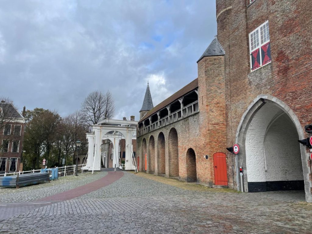 bezienswaardigheden zierikzee stadspoort