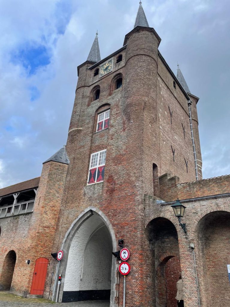 bezienswaardigheden zierikzee stadspoort