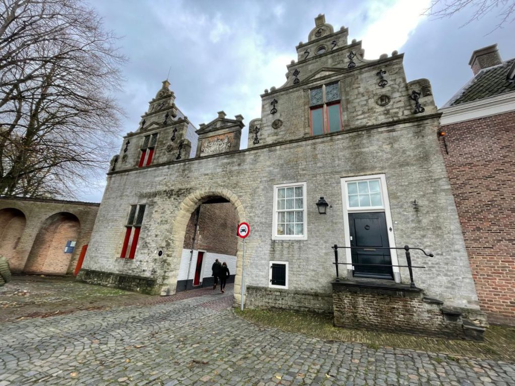 bezienswaardigheden zierikzee stadspoort